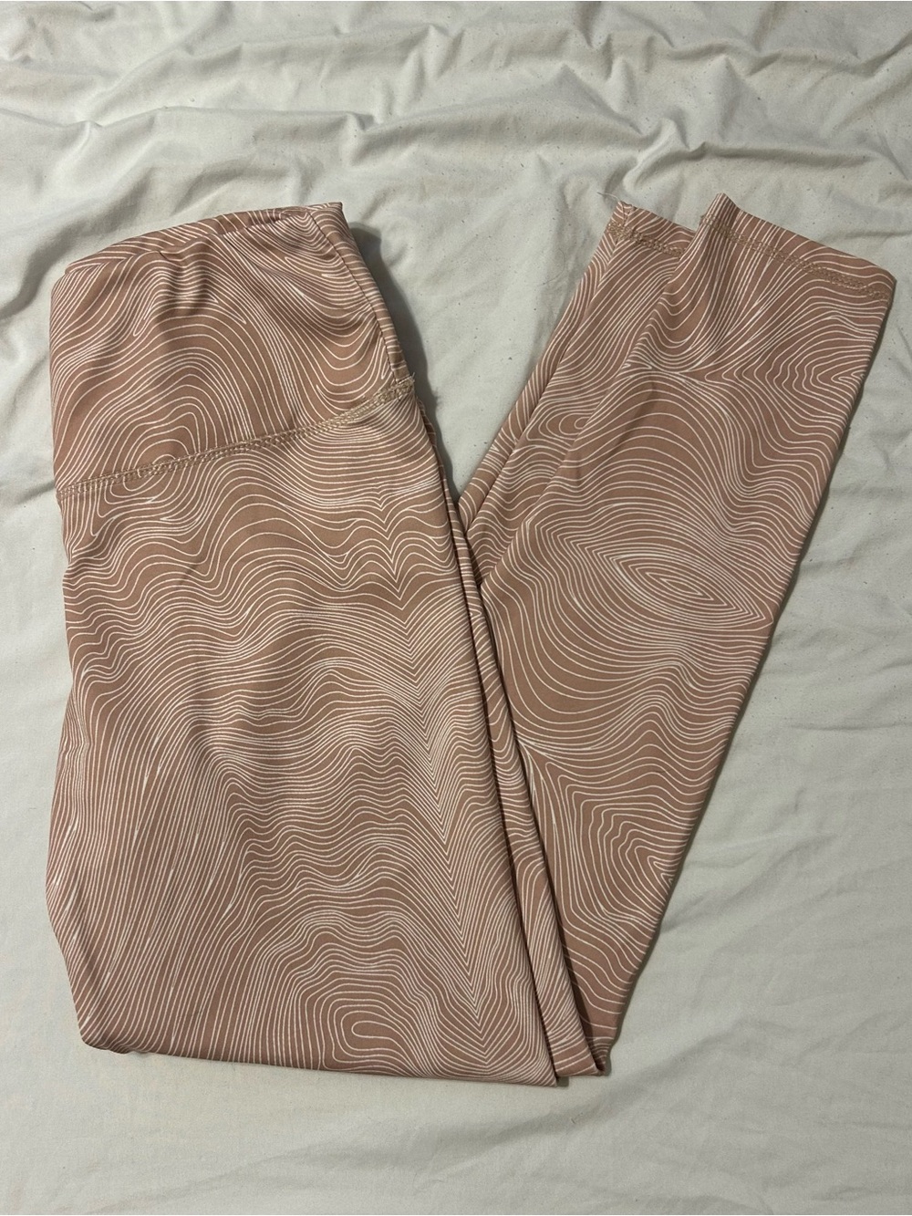 Women’s leggings in Dusty Rose with Wave Print